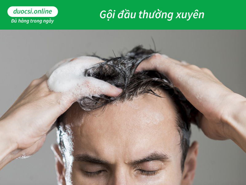 Gội đầu thường xuyên