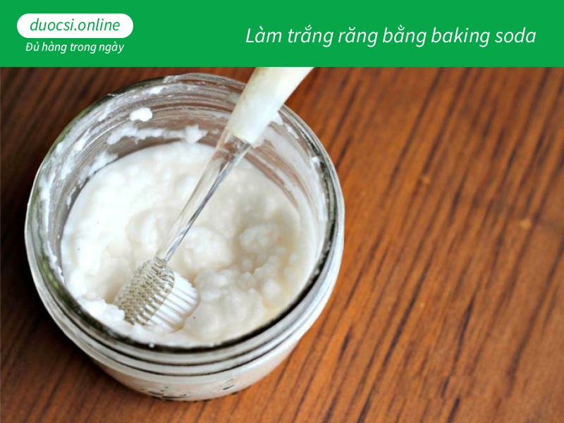 Làm trắng răng bằng baking soda